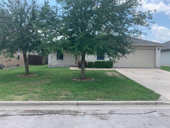 property at 411 Quail Hollow Dr