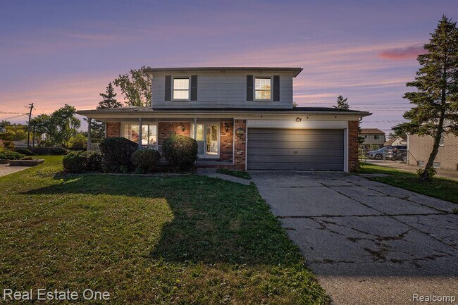 1954 Atlas Ct in Troy, MI - Building Photo - Building Photo