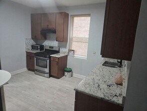 6615 S Bishop St, Unit 1 in Chicago, IL - Building Photo - Building Photo