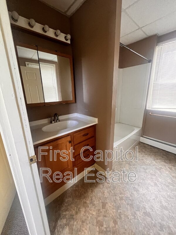 923 Greenbriar Rd in York, PA - Building Photo - Building Photo