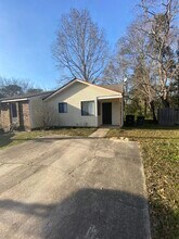 6024 Greenon Ln in Tallahassee, FL - Building Photo - Building Photo