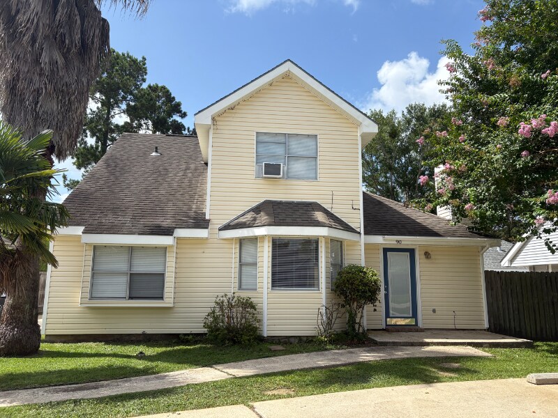 90 Maison Dr in Covington, LA - Building Photo