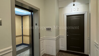 619 N 4th St-Unit -Unit 202 in Wilmington, NC - Building Photo - Building Photo