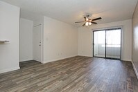 2BR, 2BA - 917 SF - SunPointe Apartments in Phoenix, Arizona