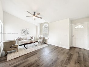 2160 Churchill Downs Cir in Orlando, FL - Building Photo - Building Photo