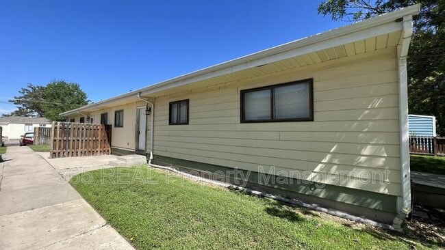 property at 3713 Boulder St
