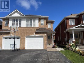 1209 Prestonwood Crescent in Mississauga, ON - Building Photo