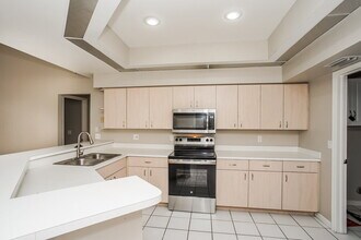 2909 Starmount Dr in Valrico, FL - Building Photo - Building Photo