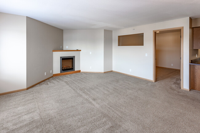 Cedar Pointe Apartment Homes LLC in St Augusta, MN - Foto de edificio - Interior Photo