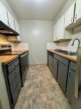 400 Taylor Ave NW in Renton, WA - Foto de edificio - Building Photo