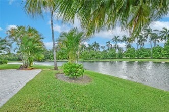 1215 Balboa Ct in Weston, FL - Building Photo - Building Photo