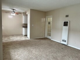 260 N Oak Ave, Unit 3 in Pasadena, CA - Building Photo