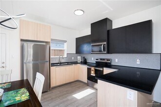 26 N 40th St in McAllen, TX - Building Photo - Building Photo