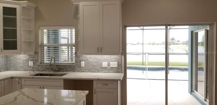 1806 Mira Lago Cir in Ruskin, FL - Building Photo - Building Photo