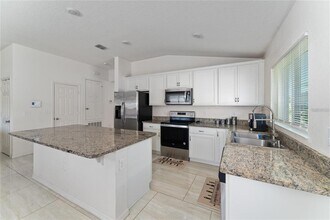 16313 Yelloweyed Dr in Clermont, FL - Building Photo - Building Photo