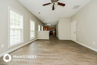 1785 Emerald Dr in Jonesboro, GA - Foto de edificio - Building Photo