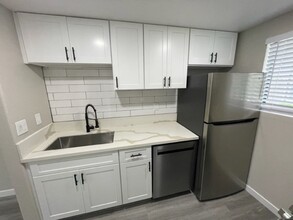 7012 Casa Ln in Lemon Grove, CA - Building Photo - Building Photo