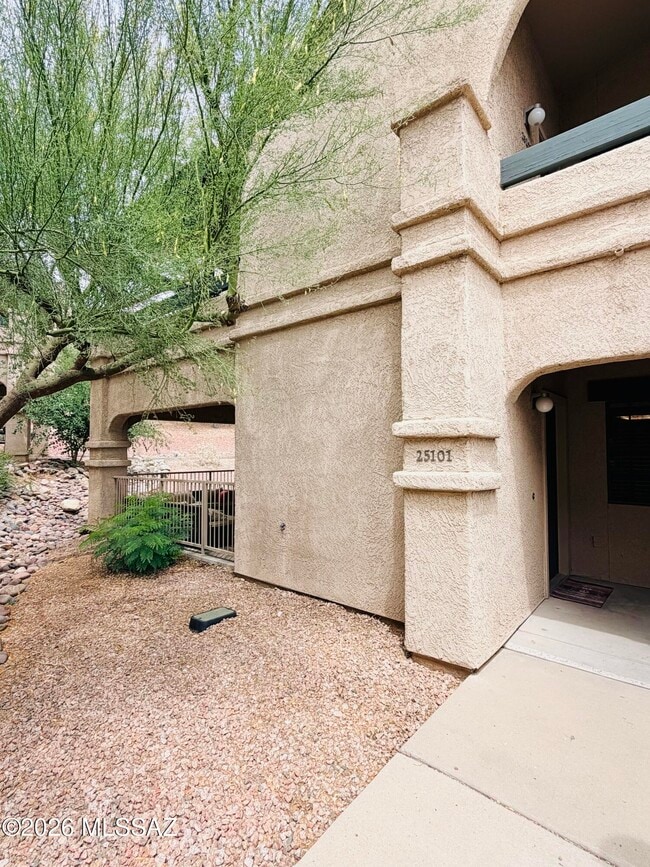 property at 101 S Players Club Dr