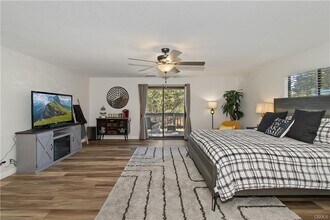 198 Zermatt Dr in Crestline, CA - Building Photo - Building Photo