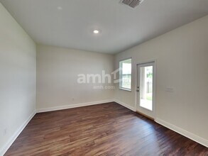 14519 Cedar Mill Dr in Bradenton, FL - Building Photo - Building Photo