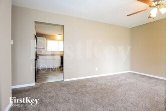 405 Albert Dr in Florissant, MO - Building Photo - Building Photo