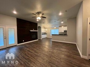 109 Overhill Dr in Springtown, TX - Building Photo - Building Photo