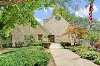 652 Olde Towne Ave, Unit Q in Columbus, OH - Building Photo - Building Photo