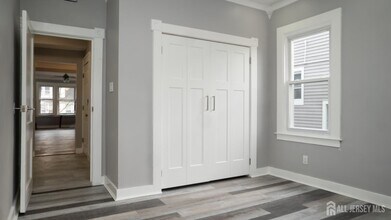 65-65 Poe Ave in Newark, NJ - Building Photo - Building Photo