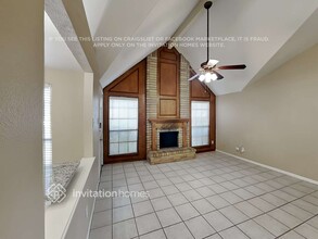 10051 Horseshoe Bend Dr in Houston, TX - Building Photo - Building Photo