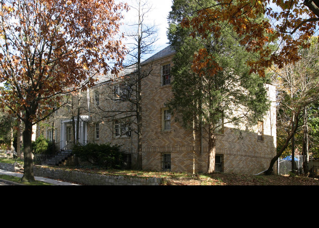 1800 Fort Davis St SE in Washington, DC - Foto de edificio - Building Photo