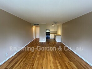 1900 Richard Jones Rd in Nashville, TN - Building Photo - Building Photo