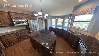 122 Lantana Cove in Spring Branch, TX - Building Photo - Building Photo