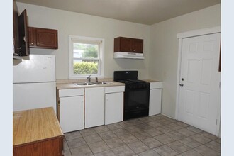 648 Plett St SW in Grand Rapids, MI - Building Photo - Building Photo