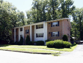 2020 Monroe Apartments in Salem, OH - Building Photo - Building Photo