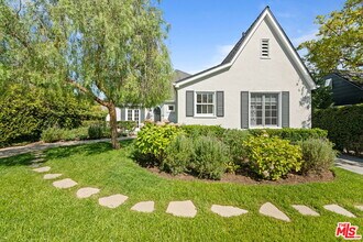 234 N Ridgewood Pl in Los Angeles, CA - Building Photo - Building Photo