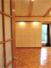 20 Broadlawn Dr in Newton, MA - Building Photo - Building Photo