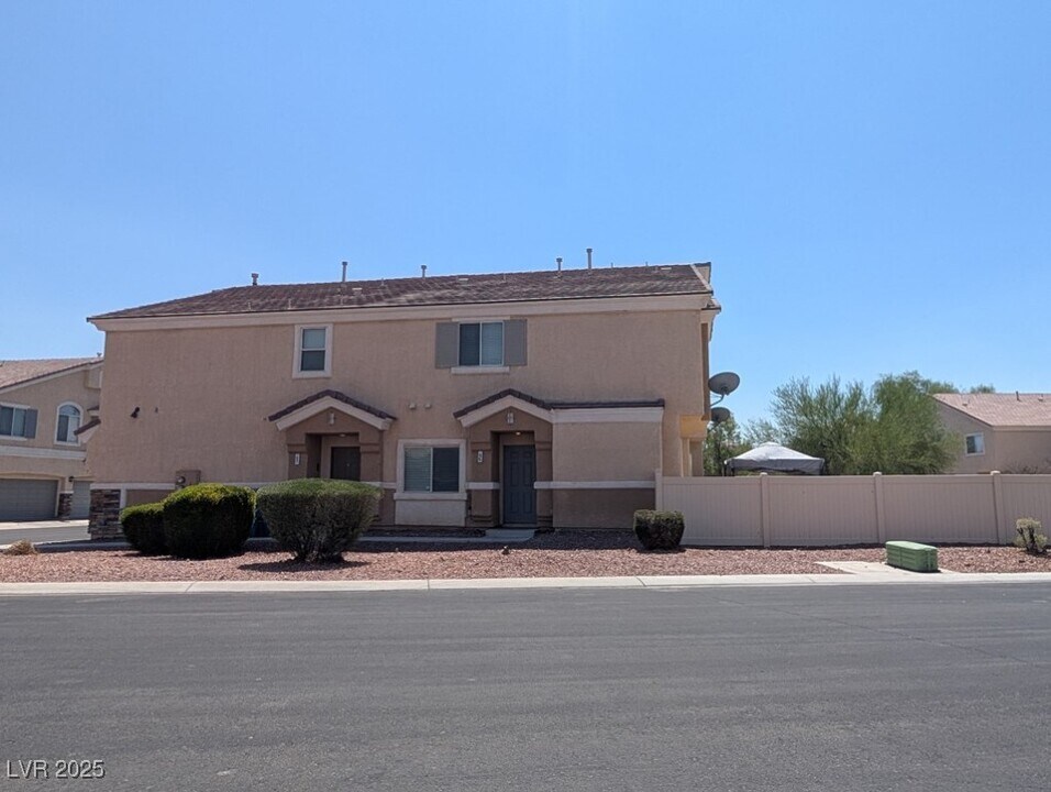 3313 Jamaica Princess Pl in North Las Vegas, NV - Foto de edificio