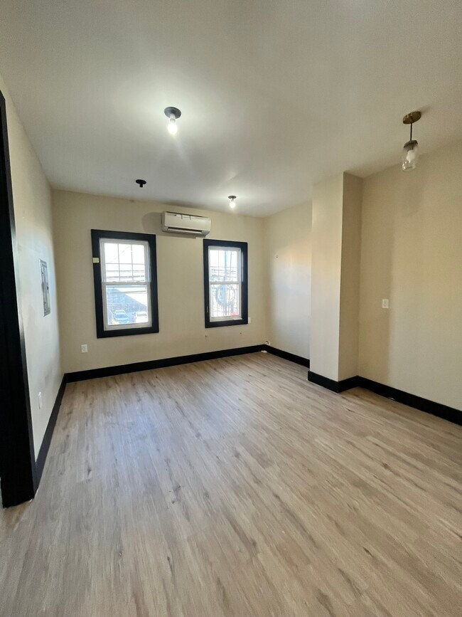 948 W Side Ave, Unit 2 in Jersey City, NJ - Building Photo - Building Photo