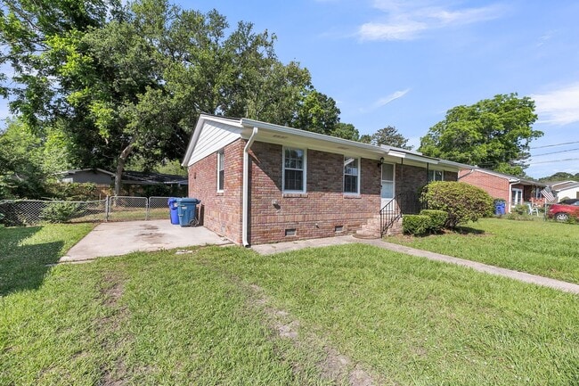 313 Curtiss Ave in Charleston, SC - Building Photo - Building Photo