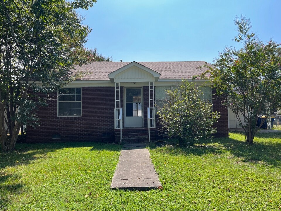 409 N Jackson St in Cabot, AR - Building Photo