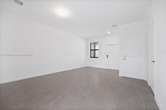 11926 SW 247th Ter in Homestead, FL - Building Photo - Building Photo