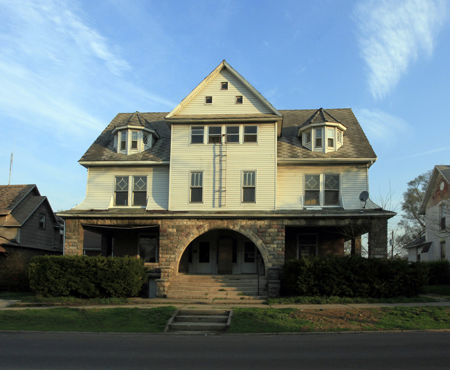 220 Jefferson St in Elkhart, IN - Building Photo - Building Photo