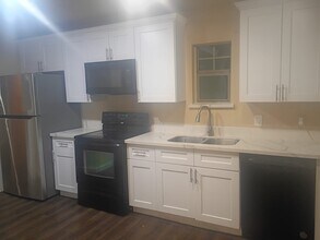 3014 Bloomfield St in Houston, TX - Building Photo - Building Photo