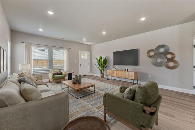 1541 Sophia Ave