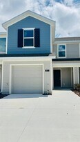 813 Lynx St in Davenport, FL - Building Photo