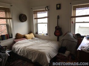 163 Summer St, Unit 36 in Somerville, MA - Building Photo - Building Photo