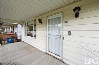322 Valleywood Dr in Toledo, OH - Building Photo - Building Photo
