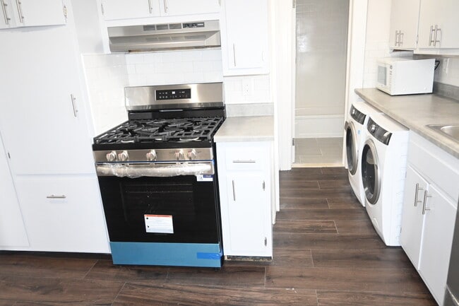 51 Bogart Ave, Unit 2 in Garfield, NJ - Building Photo - Building Photo