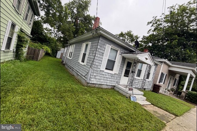 property at 703 Travers St