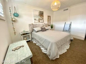 1900 Alamanda Dr-Unit -#107 in Naples, FL - Building Photo - Building Photo